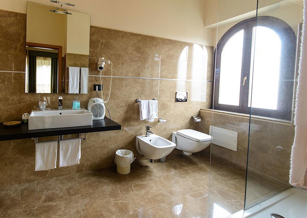 Hotel Del Corso SantʼAntìoco 외부 사진