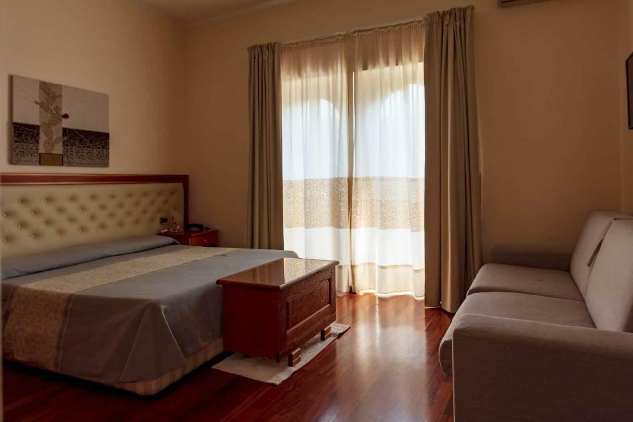 Hotel Del Corso SantʼAntìoco 외부 사진